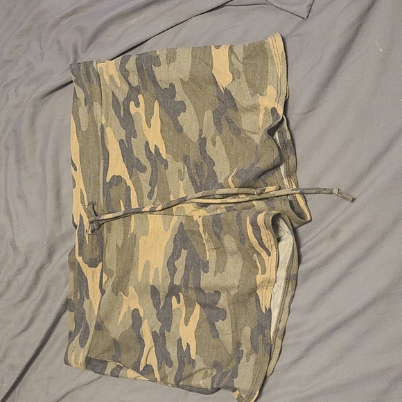 Shorts - Picture 1 of 3